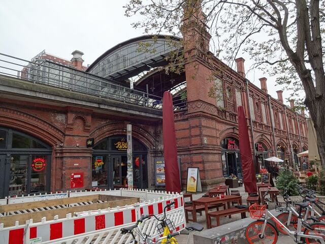 ベルリンのハッケッシャーマルクト駅