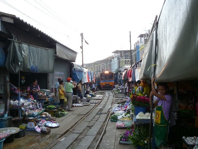 タイのメークロン市場