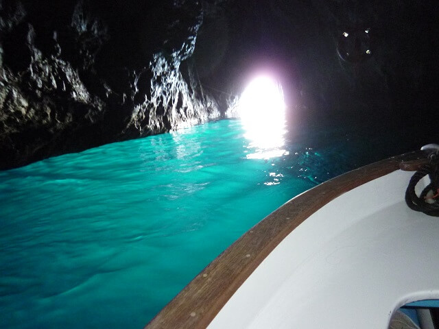 カプリ島青の洞窟