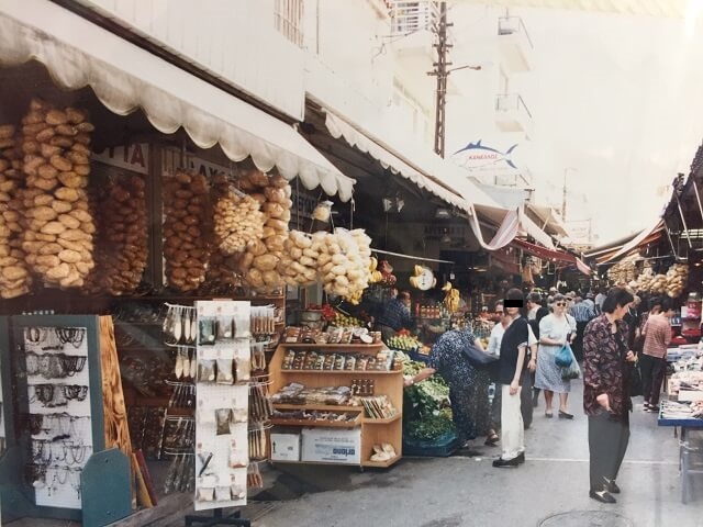 ギリシャ・クレタ島の市場で売られている海綿