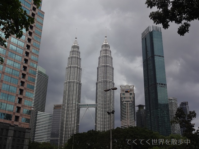 マレーシア・クアラルンプールのぺトロナスツインタワー